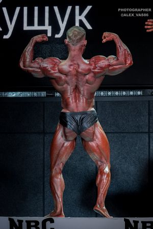CLASSIC PHYSIQUE